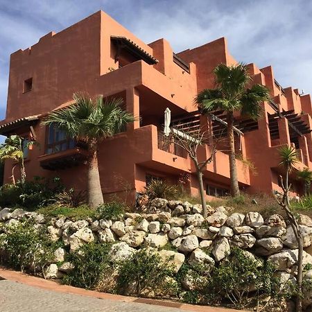 Luxurious Townhouse With Sea Views Villa Manilva Dış mekan fotoğraf