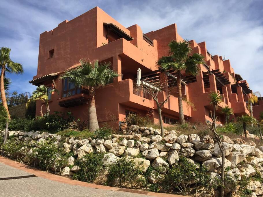 Luxurious Townhouse With Sea Views Villa Manilva Dış mekan fotoğraf